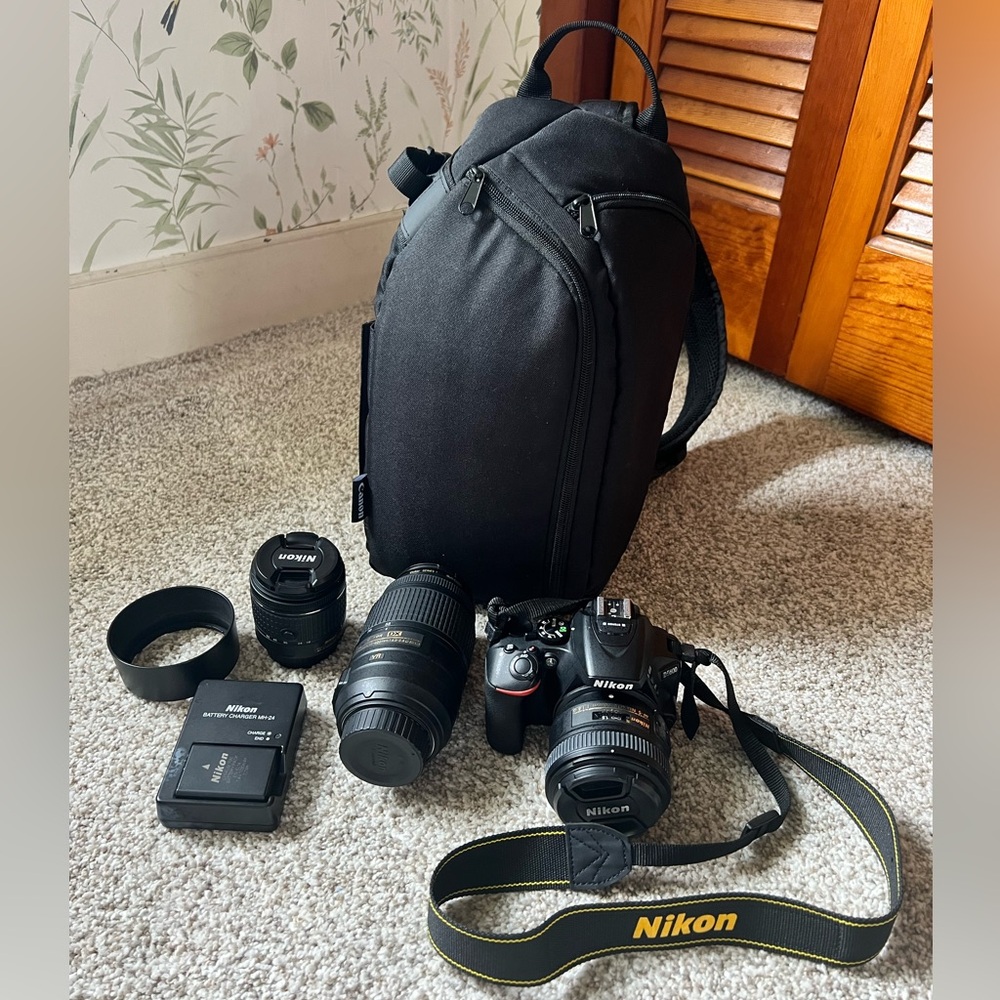 Nikon D5600 Black DSLR Camera w/18-55mm & 55-300mm & 50mm f/1.8G VR Lenses LOT